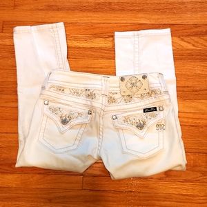 Miss Me Capris white size 26 bling
